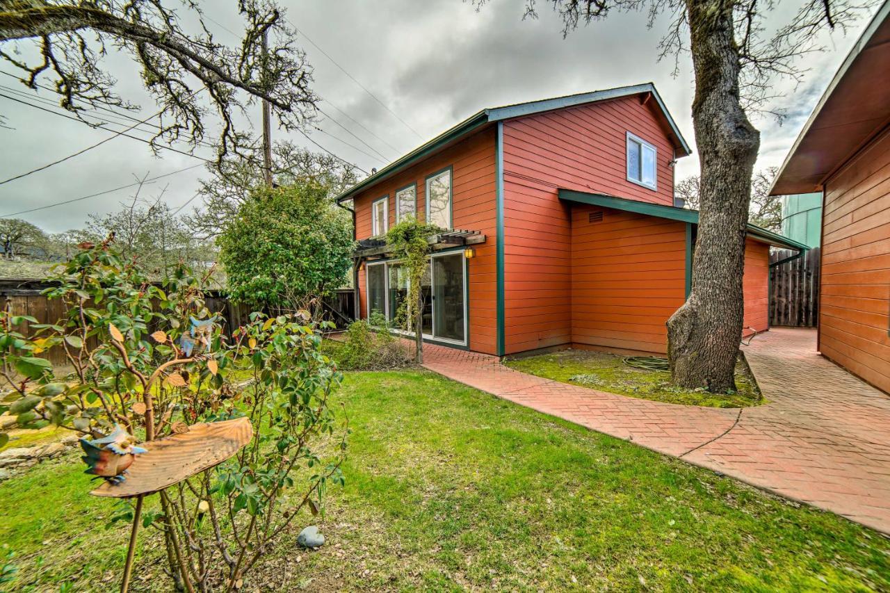 Hilltop Loft Ukiah Vacation Rental! Exteriör bild